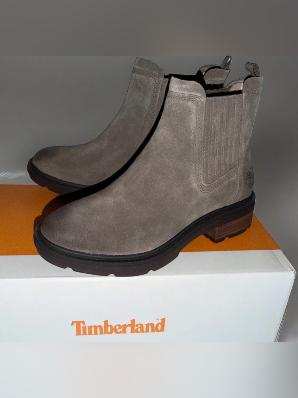 NIB Womens Timberland Brimfield Brown suede Chelsea Boot Ankle Sz 7 M